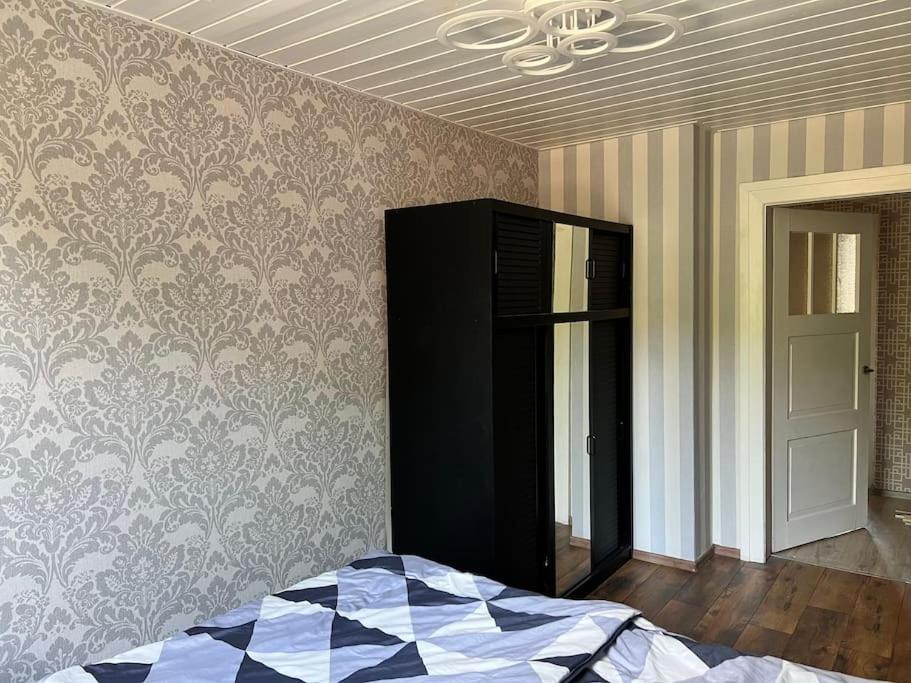 Schoenes City-Apartment Im Zentrum Mit Balkon Hof  Exterior foto